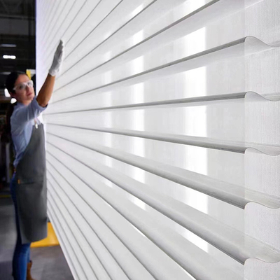 White Shangrila Blind Fabric in Customized Length for Modern Soft Room Appearance
